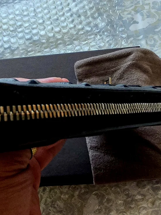 Bottega Veneta Black Intrecciato Leather Zip Wallet - Picture 7 of 7